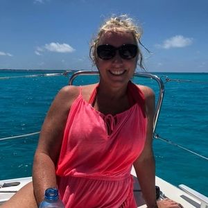 Meet your Posher, Sherry